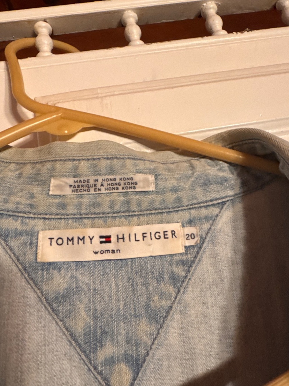 Tommy Hilfiger denim garment appears to be a vintage short-sleeve midi-length de - Picture 4 of 5